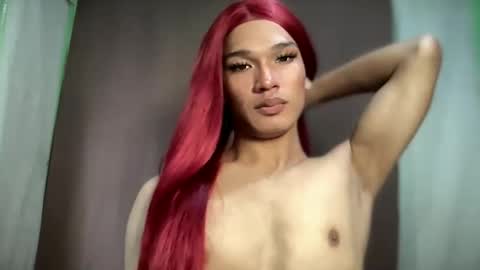 Snapshot of pricelessbeautyxxx chatting on 12.18.25 TINA online show from 12.18.25