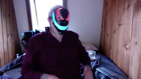 Snapshot of primetimevic chatting on 04.05.26 Primetimevic online show from 04.05.26