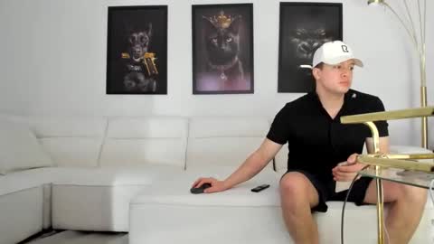 Snapshot of prince_2026 chatting on 11.18.25 prince_2026 online show from 11.18.25