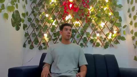 prince_arthur77 online show from 01.05.25