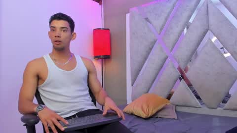 prince_arthur77 online show from 01.11.25