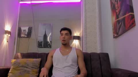 prince_arthur77 online show from 01.15.25