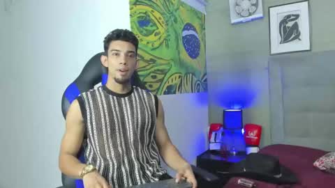 Snapshot of prince_arthur77 chatting on 10.16.25 prince_arthur77 online show from 10.16.25