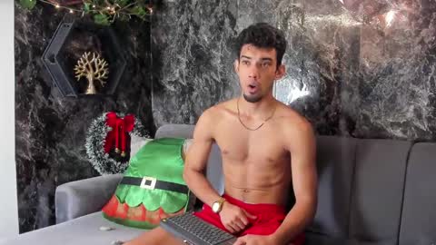 Snapshot of prince_arthur77 chatting on 11.11.25 prince_arthur77 online show from 11.11.25