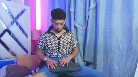 prince_arthur77 online show from 03.08.26