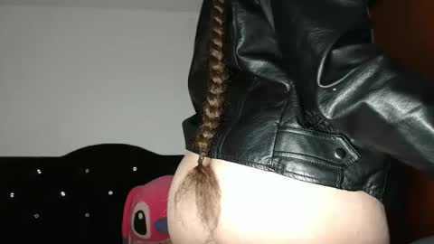 Snapshot of princes_ass111 chatting on 10.19.25 Chica Sexy Sexy Ass online show from 10.19.25