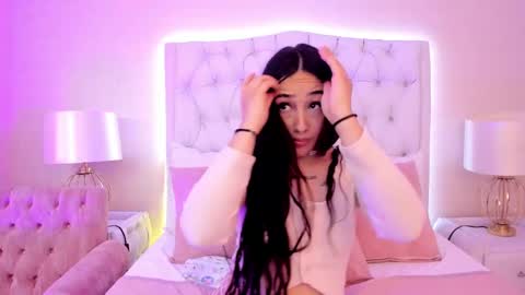 Snapshot of princesagabby chatting on 01.09.25 princesagabby online show from 01.09.25