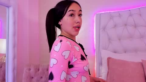 Snapshot of princesagabby chatting on 01.19.25 princesagabby online show from 01.19.25