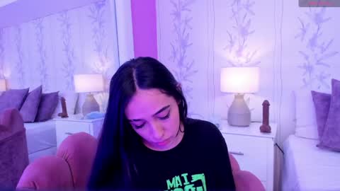 Snapshot of princesagabby chatting on 02.04.25 princesagabby online show from 02.04.25