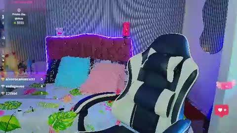 princess_skinny18 online show from 07.17.26