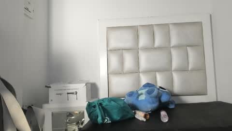 princess_tokyo_ online show from 11.18.25