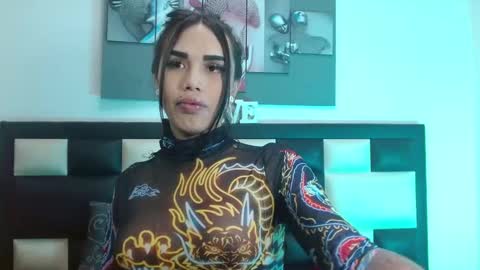 Snapshot of princess_violetx chatting on 10.21.25 princess_violetx online show from 10.21.25