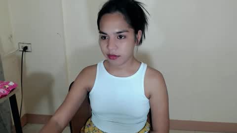 Snapshot of princess_yurie chatting on 10.09.25 Yurie online show from 10.09.25