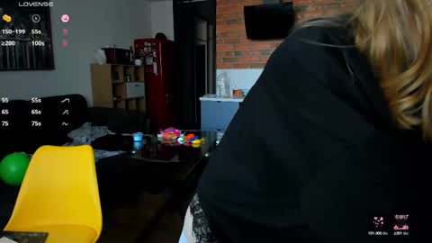 Snapshot of princessaalicc chatting on 02.07.25 princessaalicc online show from 02.07.25