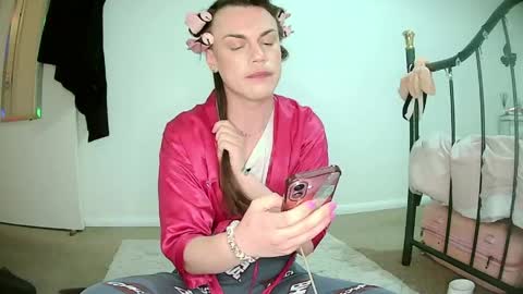 KCGREY online show from 04.01.26