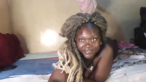 Snapshot of princesscheekyx chatting on 09.10.25 princesscheekyx online show from 09.10.25