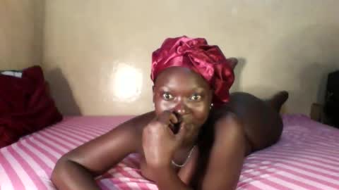 Snapshot of princesscheekyx chatting on 10.16.25 princesscheekyx online show from 10.16.25