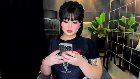 Astrid Ley online show from 02.17.25