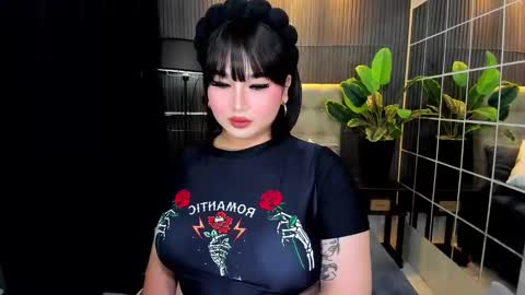 Astrid Ley online show from 02.17.25
