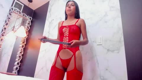 Snapshot of princesslittle_4u chatting on 10.09.25 online show from 10.09.25