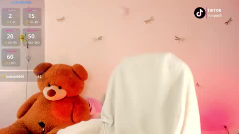 Snapshot of princessluna_14 chatting on 10.30.25 princessluna_14 online show from 10.30.25