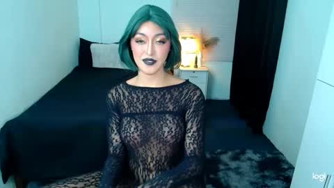 Snapshot of princessofcums69 chatting on 03.12.25 Love online show from 03.12.25