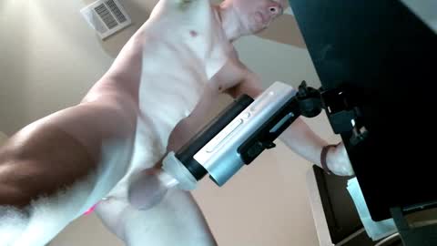 Snapshot of privated8 chatting on 12.04.24 D online show from 12.04.24