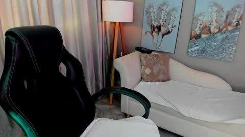 Priya Rose online show from 09.30.25