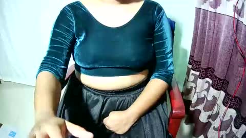 Snapshot of priyonti34 chatting on 12.16.25 Priyonti ganguli online show from 12.16.25