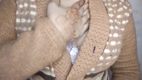 priyu_ online show from 12.15.25