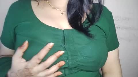 priyu_ online show from 12.17.25