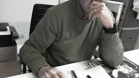 Snapshot of proplan chatting on 02.15.25 mature hairy guy online show from 02.15.25