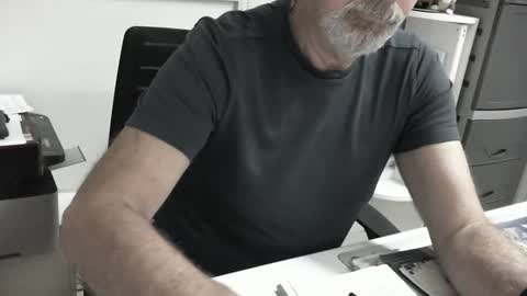 Snapshot of proplan chatting on 06.18.26 mature hairy guy online show from 06.18.26