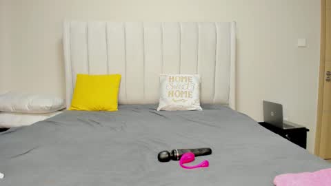 Snapshot of proudafricaka chatting on 10.13.25 proudafricaka online show from 10.13.25