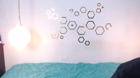 Adris  Juan online show from 11.25.25