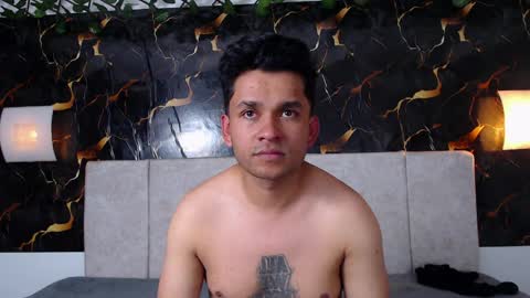 Adris  Juan online show from 04.12.26