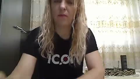 Snapshot of pryncess_sweety chatting on 10.24.25 Pryncess sweety online show from 10.24.25