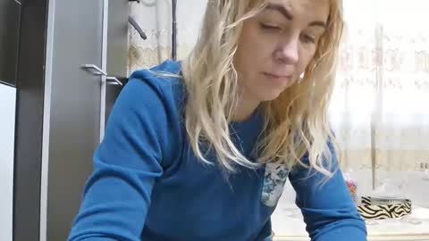 Snapshot of pryncess_sweety chatting on 12.04.25 Pryncess sweety online show from 12.04.25