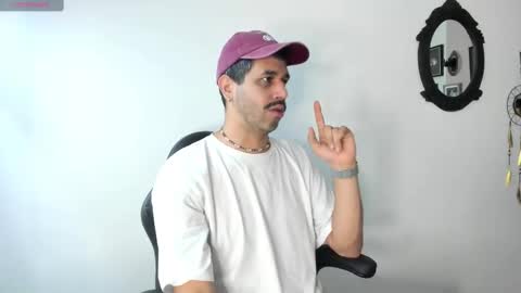 Snapshot of puch16 chatting on 09.22.25 Diego online show from 09.22.25