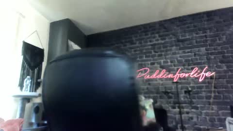 Snapshot of puddinforlife chatting on 08.04.26 Krystle online show from 08.04.26