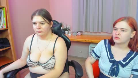 Snapshot of puffetish chatting on 12.23.24 Jenna online show from 12.23.24