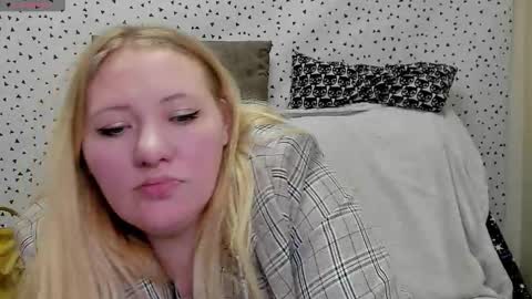 puffybun online show from 03.04.26