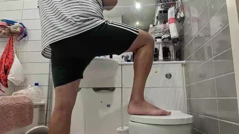 Snapshot of pulpdiction2 chatting on 10.12.25 Pulp online show from 10.12.25