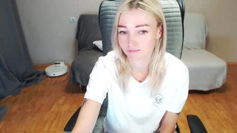 Polly online show from 12.14.25