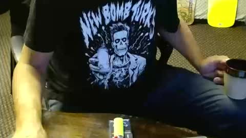 Snapshot of punkypapi chatting on 10.14.25 Jojo online show from 10.14.25