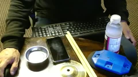 Snapshot of punkypapi chatting on 10.18.25 Jojo online show from 10.18.25