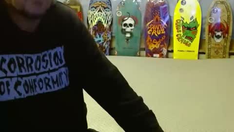 Snapshot of punkypapi chatting on 10.24.25 Jojo online show from 10.24.25