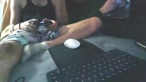 Snapshot of puppah626 chatting on 12.18.24 Puppah626 Phoenyx 39s Room online show from 12.18.24