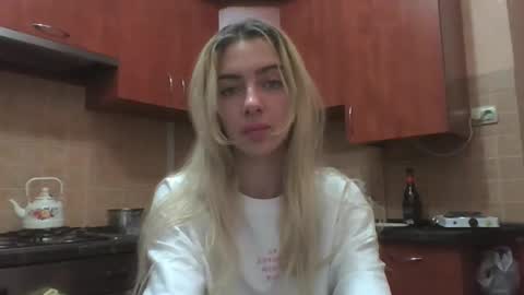 purelust_naomi online show from 11.05.25