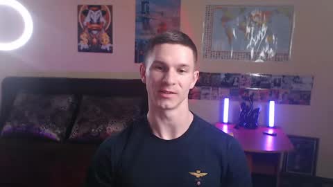 Snapshot of puremenshape chatting on 04.17.26 puremenshape online show from 04.17.26